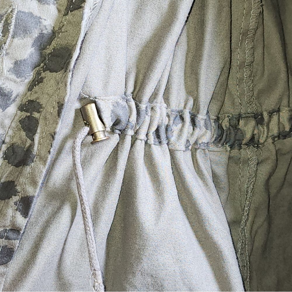 Knox Rose Gray Cheetah Print Drawstring Utility Jacket Size M - Picture 10 of 12